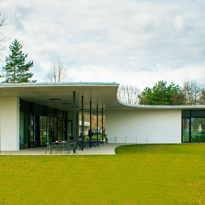 Výber najkrajších fasád nebytových stavieb zo Slovenska aj celej Európy