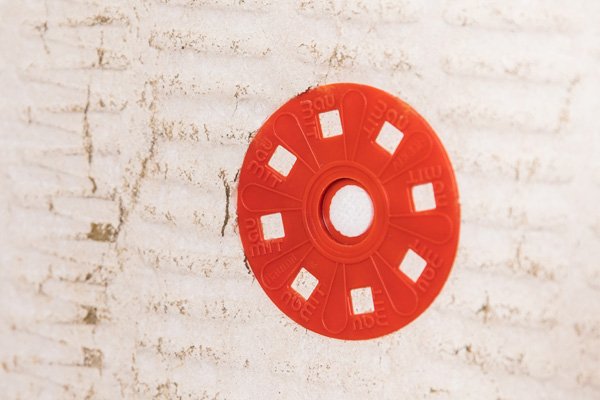 Povrchová montáž kotiev