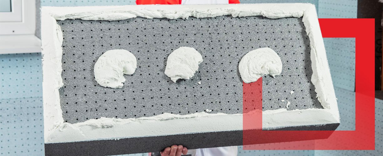 Praktický postup zateplenia domu polystyrénom. ✓ Vypočítajte si hrúbku izolantu a celkový rozpočet zateplenia. ✓ S formulárom na tepelnotechnický výpočet.