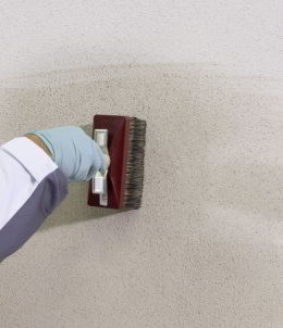 Obnova fasády - silno nasiakavý povrch